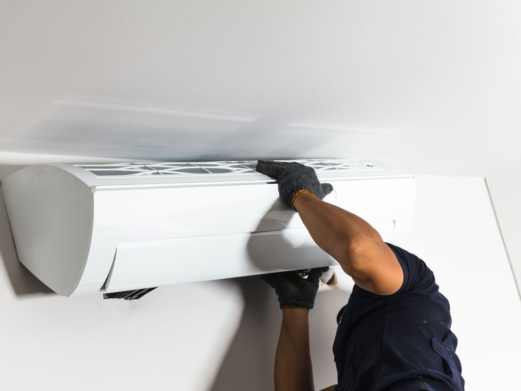 Projet de Pose de Climatisation dans une Maison